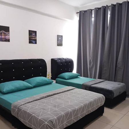 Gr Studio Apartment Kompleks Mutiara Гуа-Мусанг Экстерьер фото